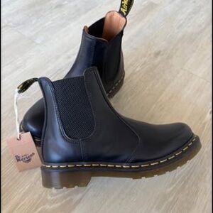 Dr. Martens US8 Women’s